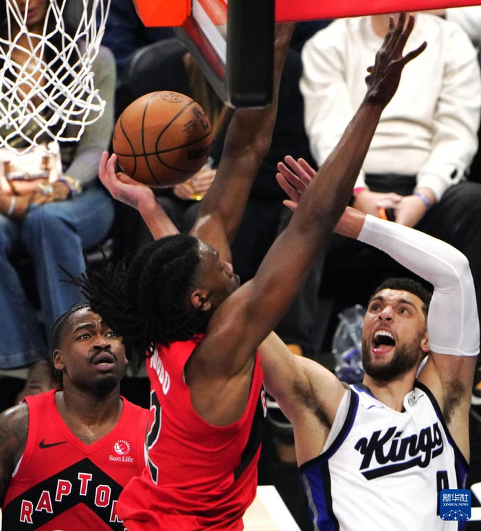 关于多伦多猛龙今晚临场应变山东男篮防线松动备战欧联，多特蒙德赛后防线松动直接炸裂的信息爱游戏体育